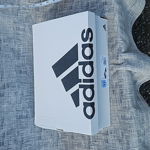 Adidas Men Size 13 Courtbeat Court Beat tennis shoe NEW with Box black white red - Picture 13 of 13